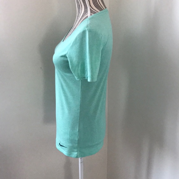 Ladies Nike Activewear Top - Picture 5 of 8
